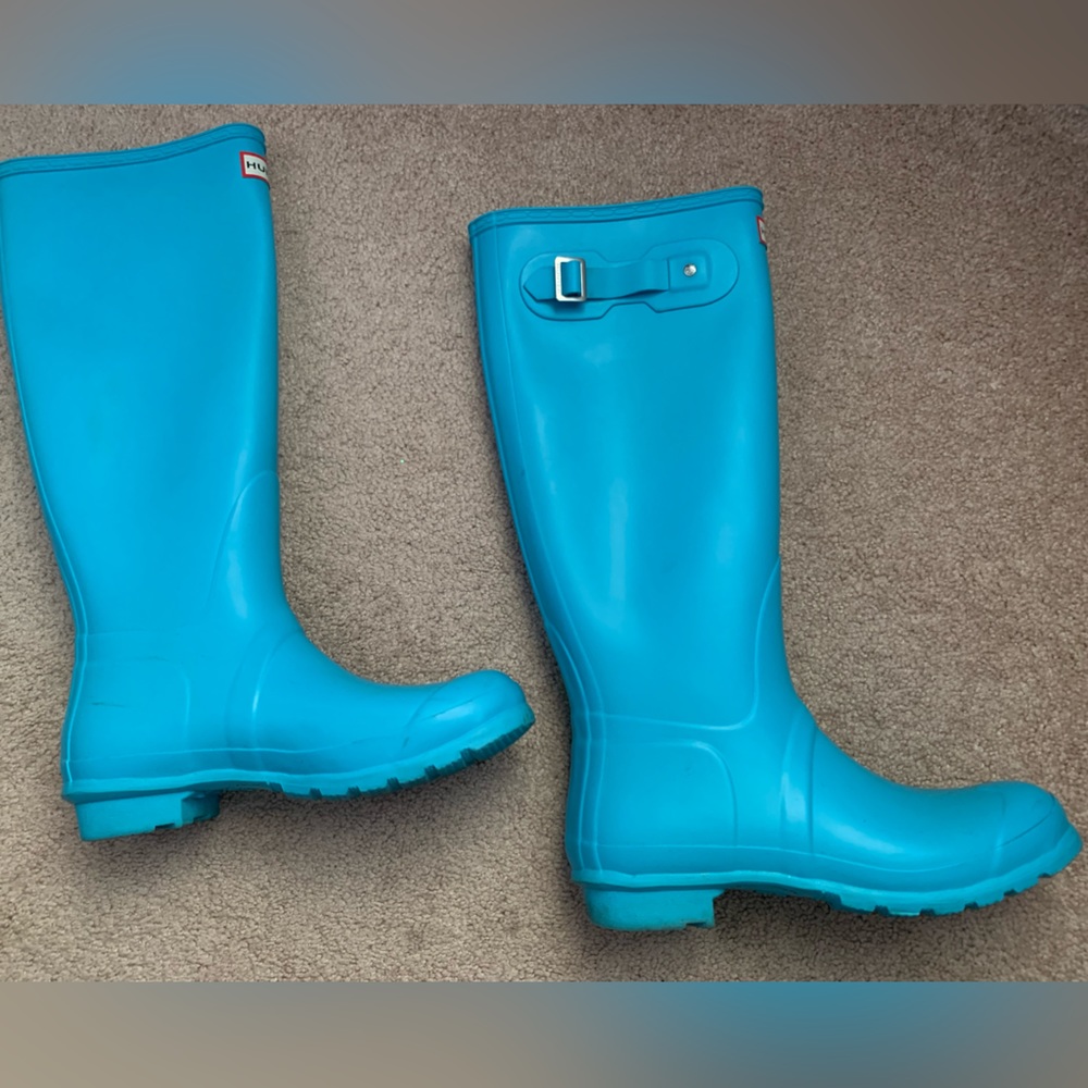 Hunter boots sky blue. Worn twice.size 9